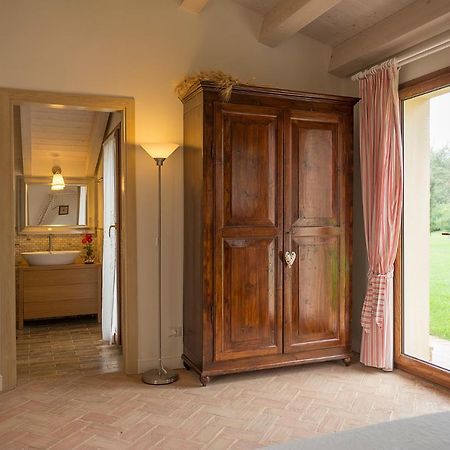 L'Antigo Granaro Guest House Agugliano Bagian luar foto