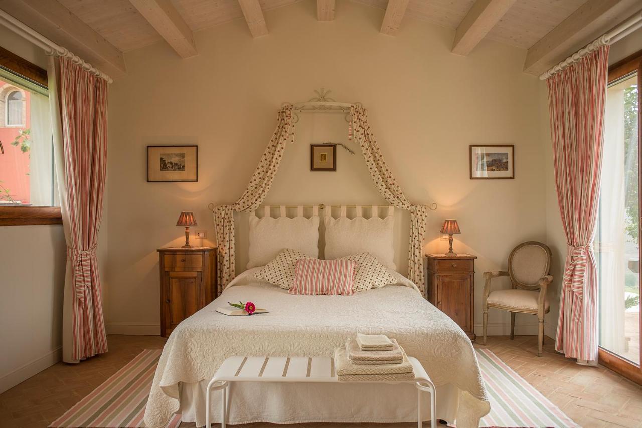 L'Antigo Granaro Guest House Agugliano Bagian luar foto