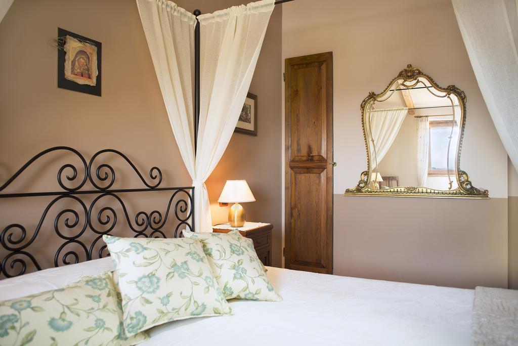 L'Antigo Granaro Guest House Agugliano Bagian luar foto