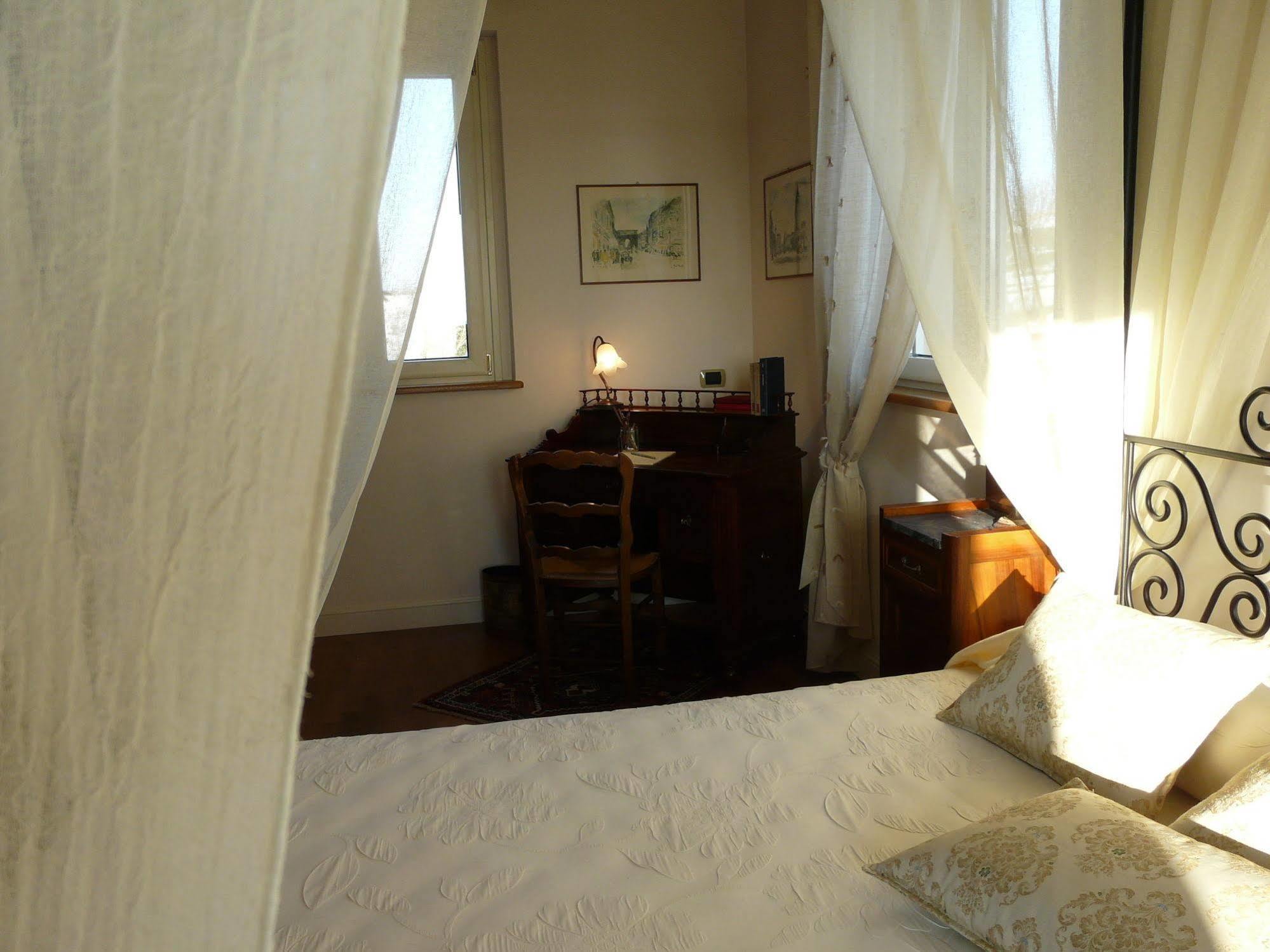 L'Antigo Granaro Guest House Agugliano Bagian luar foto